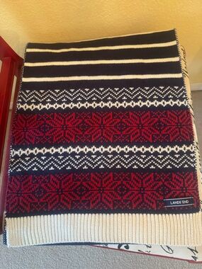 Beautiful Lands' End Fair Isle Scarf red, white, and navy blue stripes